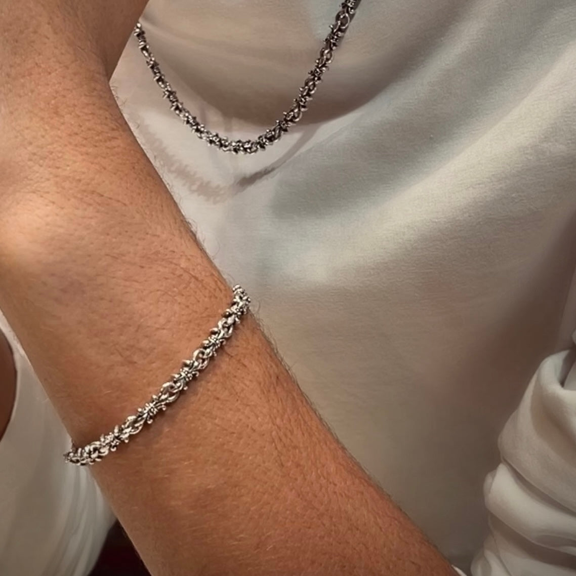 Fleur De Lis Link Bracelet – Versani