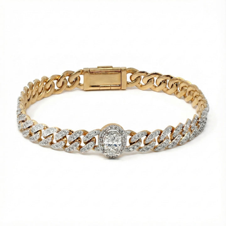 Diamond Curb Link Bracelet With Diamond Stone Center