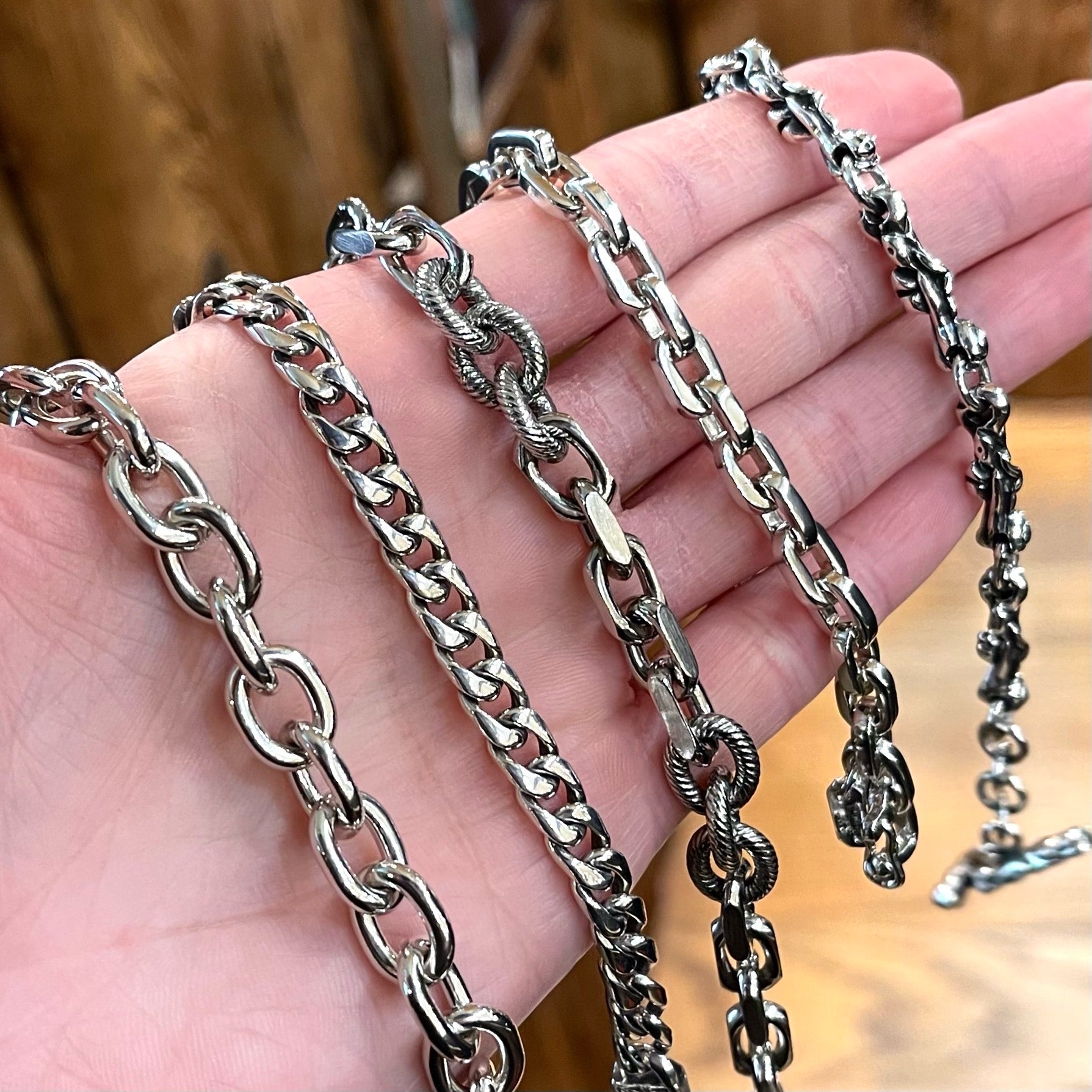 Thin cuban link bracelet store