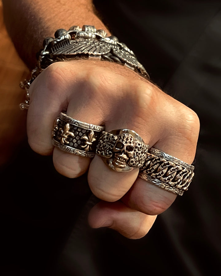 Wide KeyDesign Black Diamond Skull Ring In Rose Gold