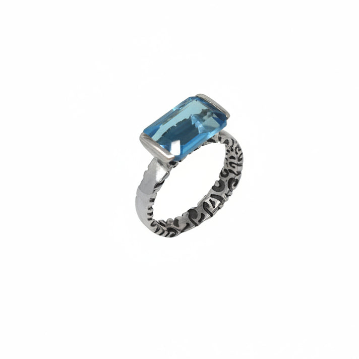 Gemstone Baguette Tension Ring