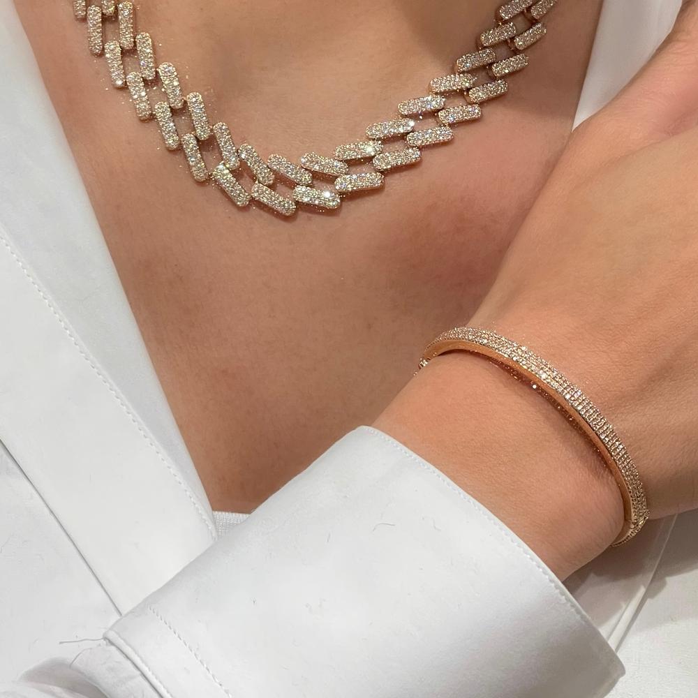 White Diamond Curb Chain Necklace In Rose Gold