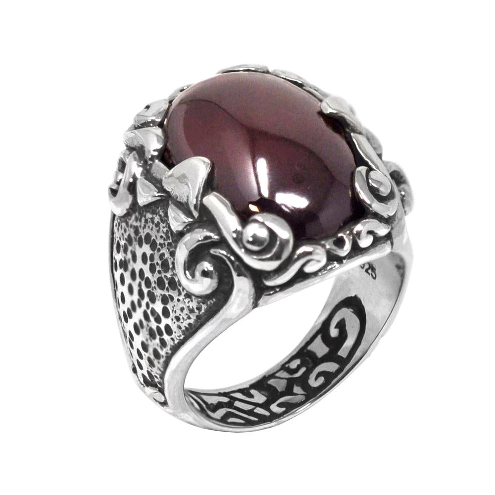 KeyDesign Oval Garnet Ring