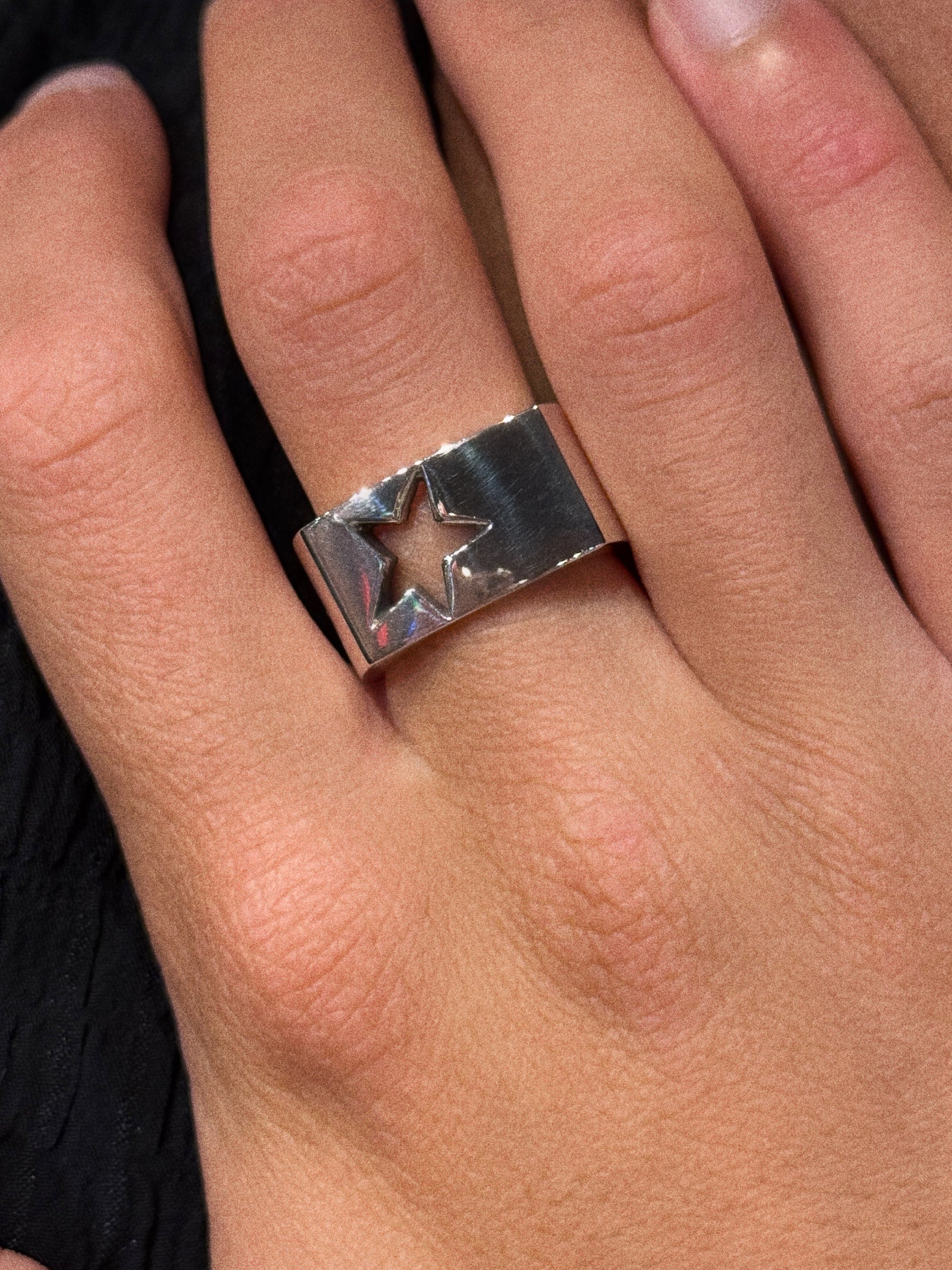 Sterling silver square star cutout ring, the iconic style worn by Billie Eilish - Versani SoHo